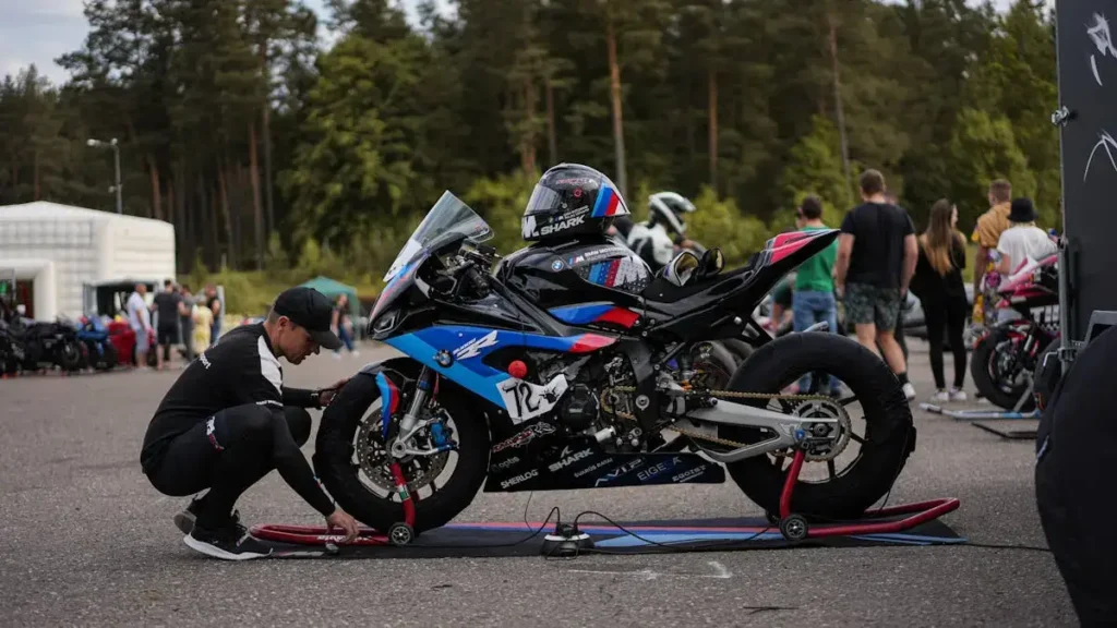BMW S1000RR: A Superbike for the Road and the Track 51 bmw s1000rr