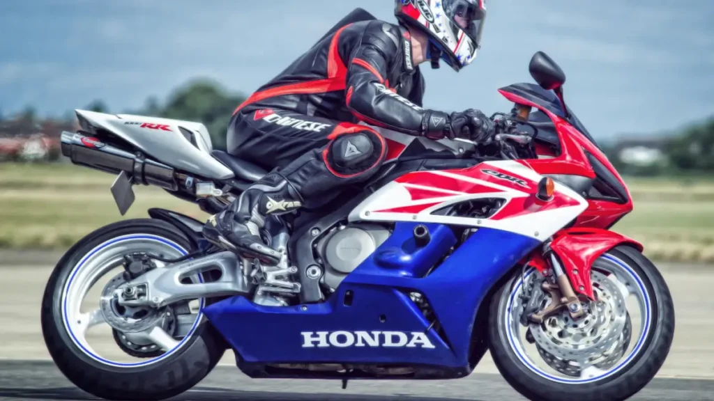 Dominate the Road with Honda CBR1000RR-R Fireblade 48 honda cbr1000rr-r fireblade