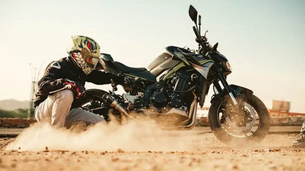 Kawasaki Z900: A Powerful and Stylish Naked Bike 50 z900